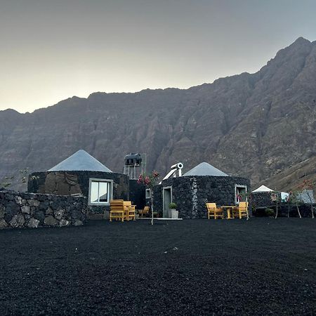 Ecofunco Bed & Breakfast Portela Bagian luar foto