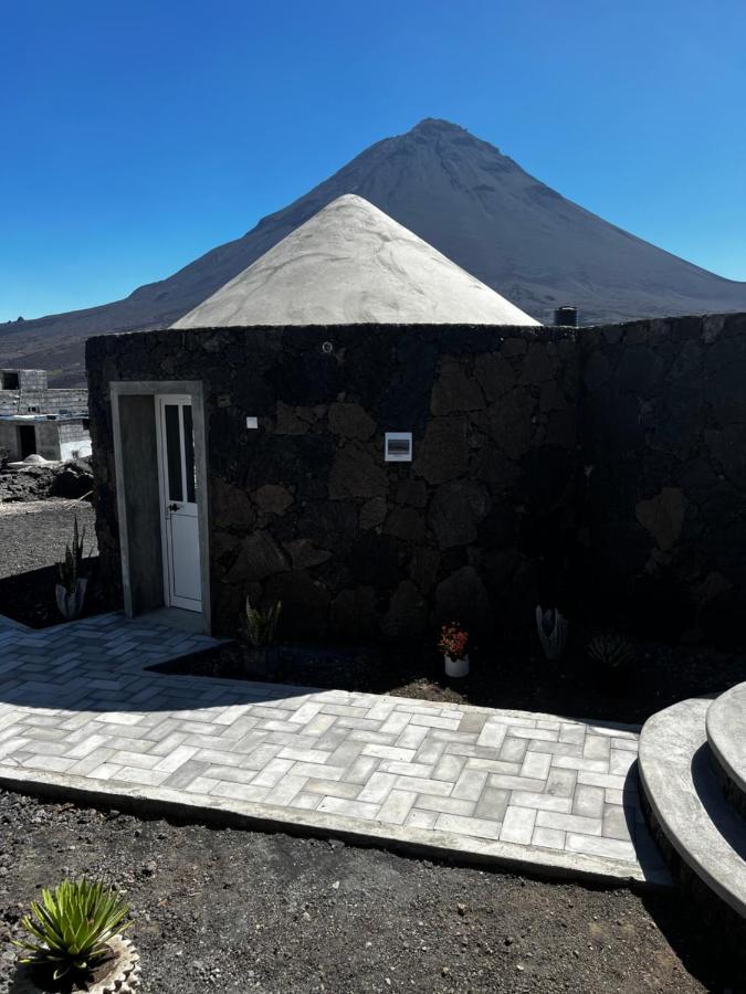Ecofunco Bed & Breakfast Portela Bagian luar foto