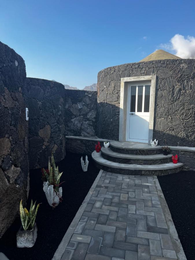 Ecofunco Bed & Breakfast Portela Bagian luar foto