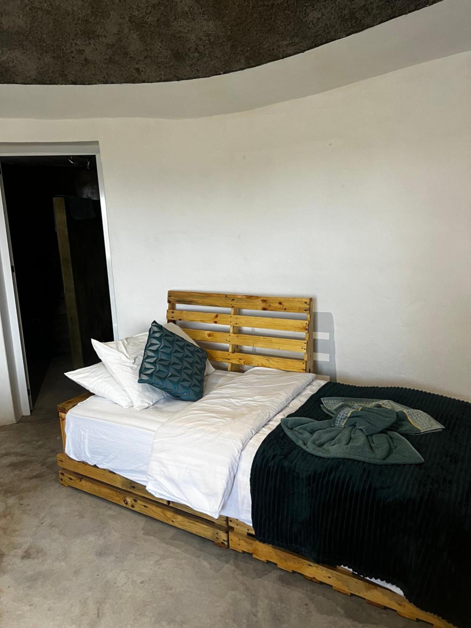 Ecofunco Bed & Breakfast Portela Bagian luar foto
