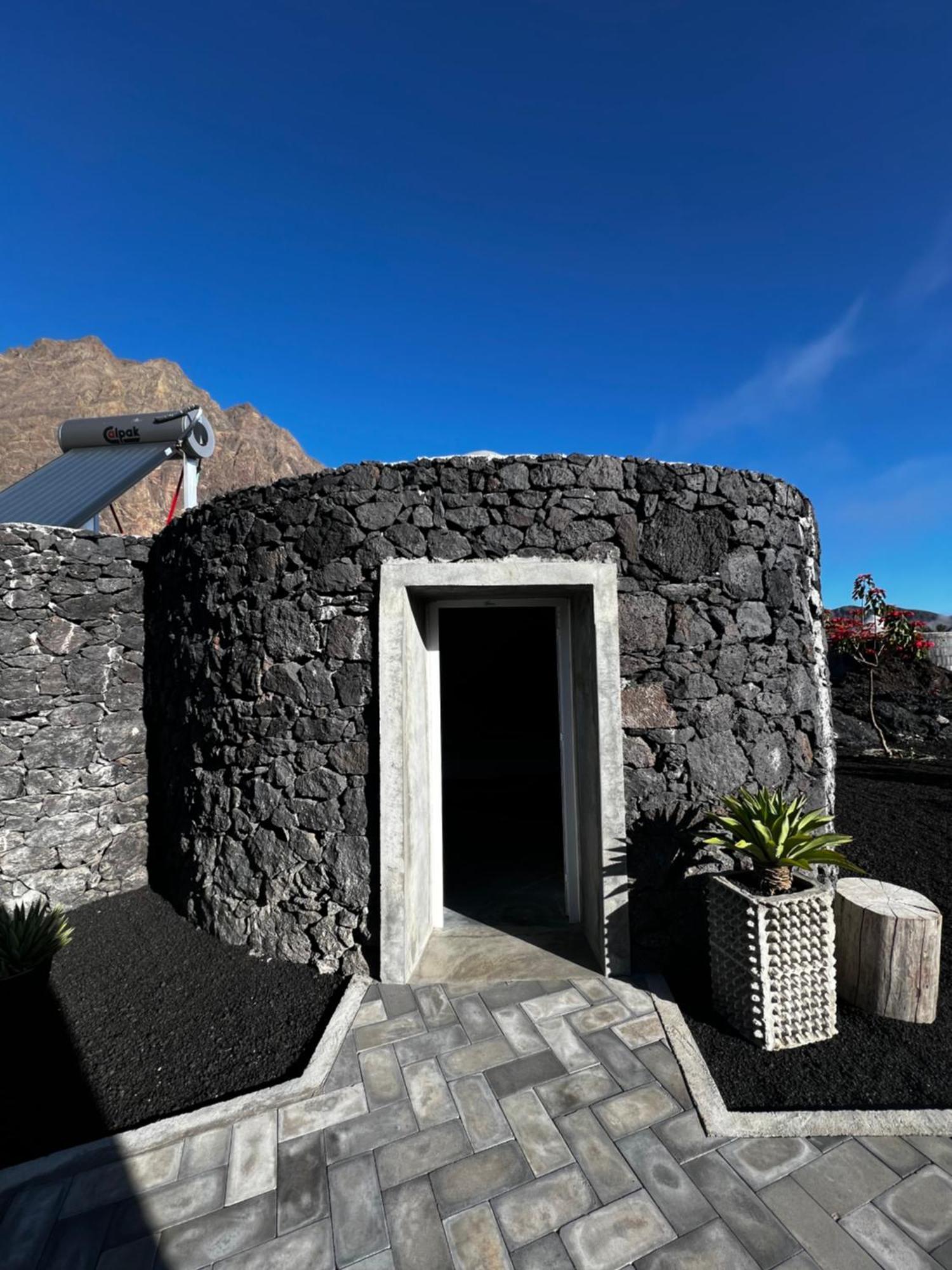 Ecofunco Bed & Breakfast Portela Bagian luar foto